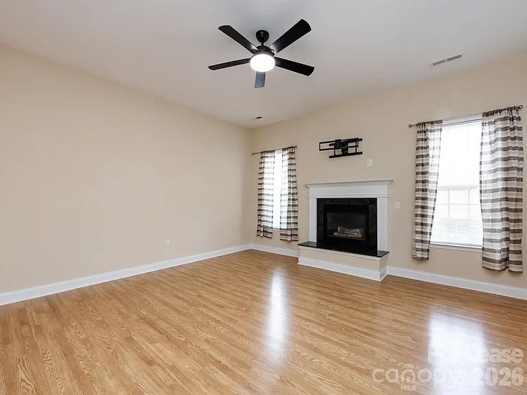 10836 Clark St — Photo 19