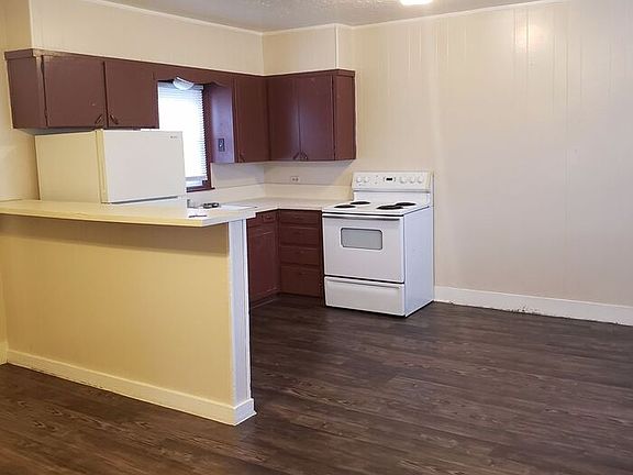 5th image of 1614 S Green Ave