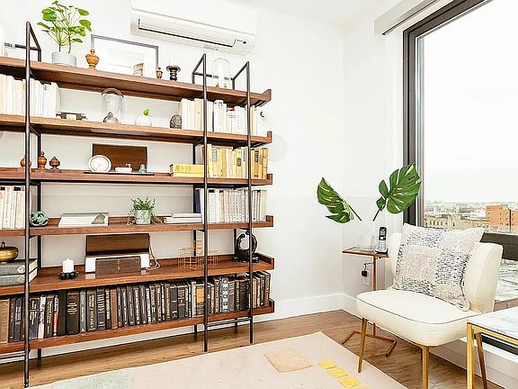 4th image of 115 Stanwix St #695