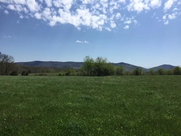 Dunbar Rd, Crossville, TN 38572