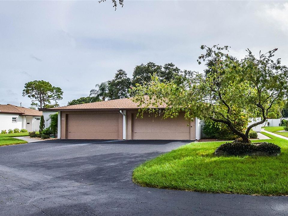 1st image of 3533 N Village Ct #209