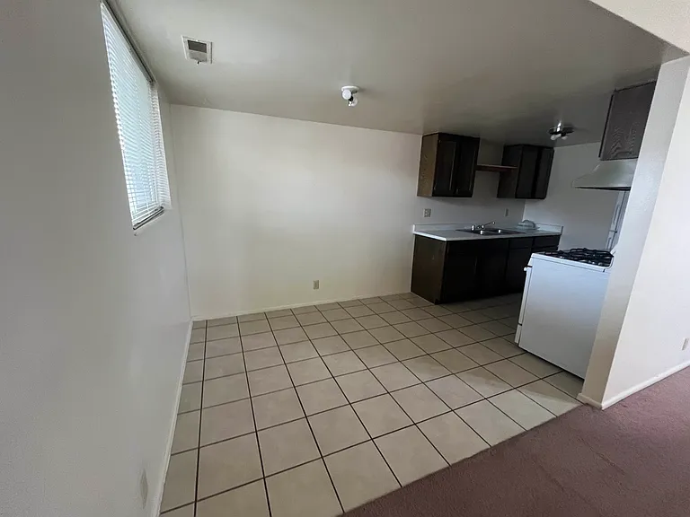 674 N Main St #674 — Photo 14