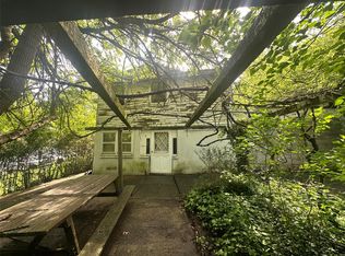 6 Pavilion Rd, Suffern, NY 10901