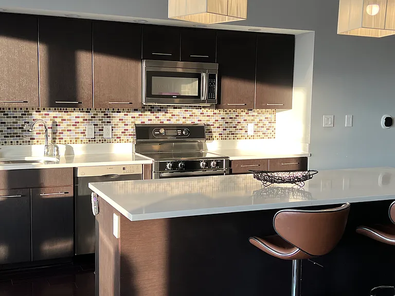 603 N American St #704 — Photo 4