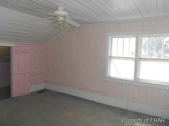 5th image of 306 E 17th St
