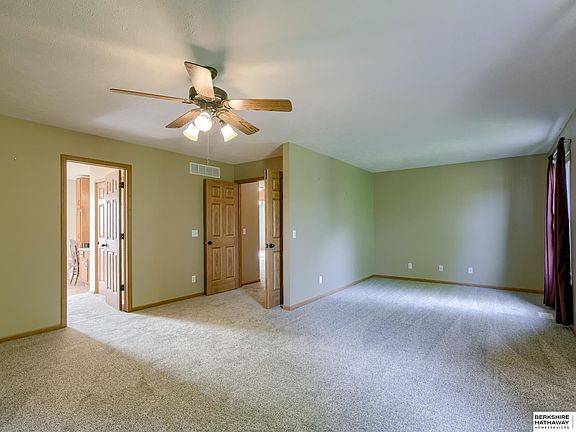 4th image of 8902 S 167th St