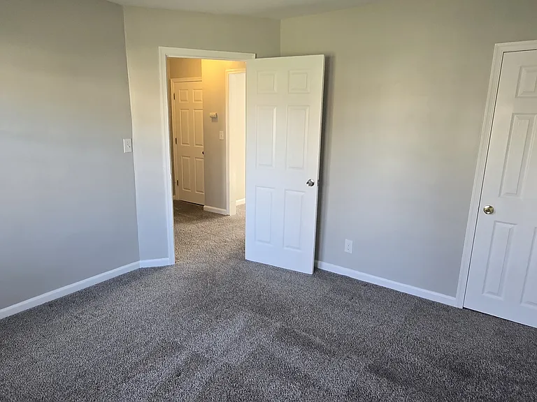 5542 Midwood Ave #2 — Photo 7