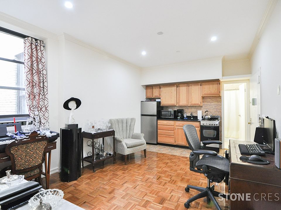 1st image of 304 W 92nd St APT 4E