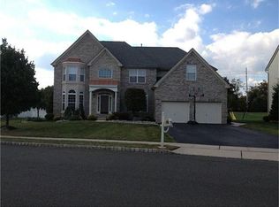 17 Rue Cezanne, Somerset, NJ 08873