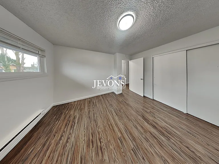 8330 Wabash Ave S #8330 — Photo 7