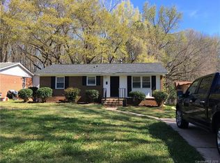 2025 Longleaf Dr, Charlotte, NC 28210