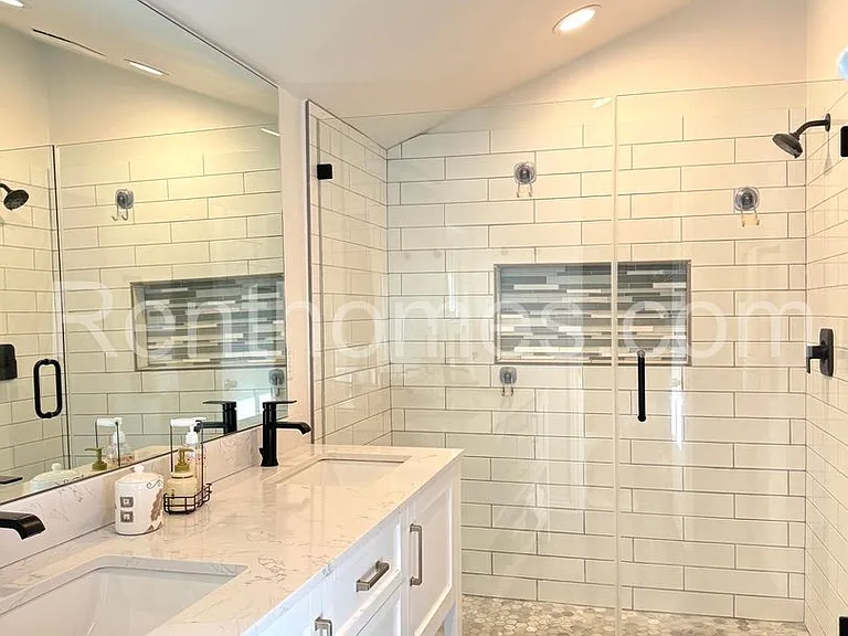 10990 Red Rock Dr — Photo 26