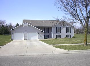 2065 Eastcastle Dr SE #1, Grand Rapids, MI 49508