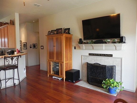 4th image of 9422 Glenshee Dr