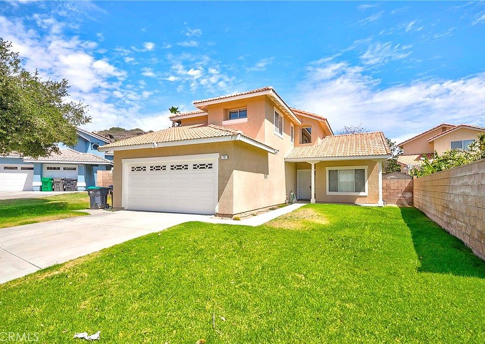 1st image of 701 Barnsley Way