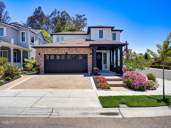 2nd image of 995 Jacqueline Pl