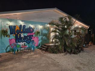 3048 Lunar St, Naples, FL 34112