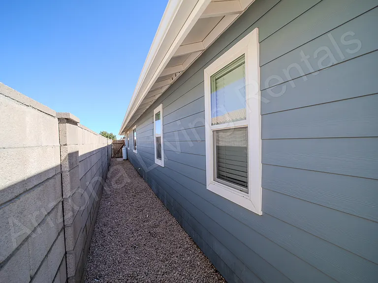 3701 N Lomita St — Photo 44