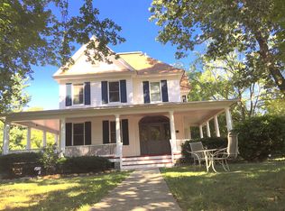 2 Waugh Ave, Glyndon, MD 21136