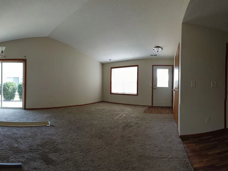 1582B Gunston Dr — Photo 4