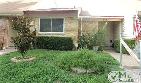 2nd image of 2023 Towngate Dr