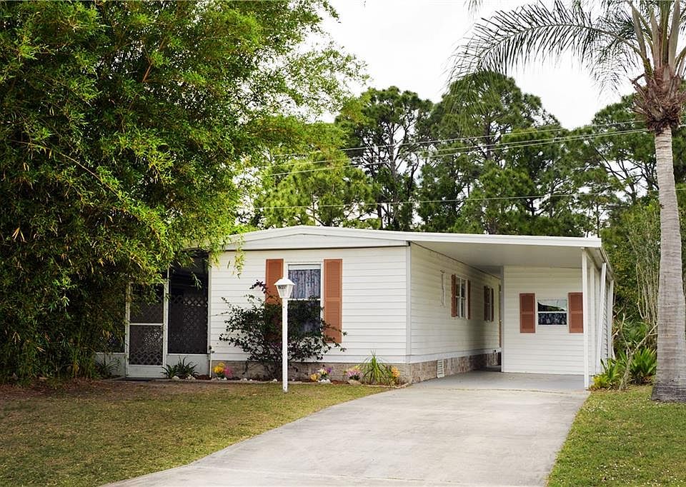 1st image of 1345 Barefoot Cir