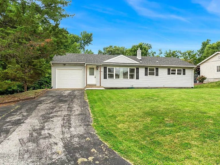 5468 Ringer Rd — Photo 3