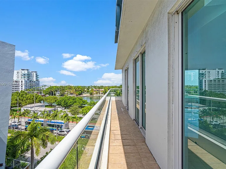 6362 Collins Ave #514 — Photo 11