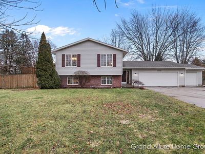 11078 Estate Ct, Allendale, MI, 49401
