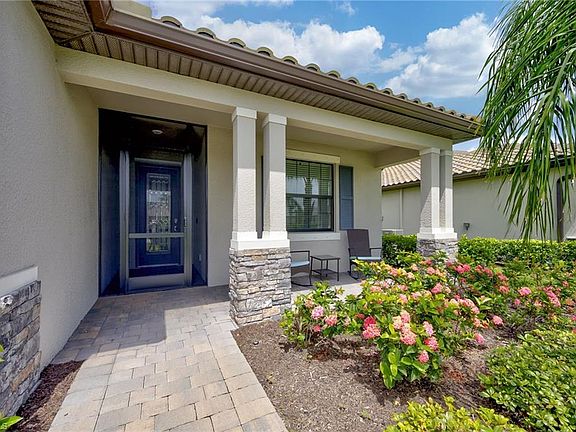 4th image of 19668 Utopia LN