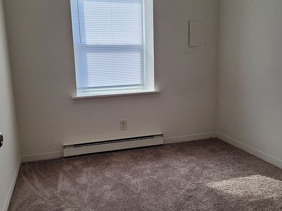 5th image of 1471 E Market St APT A
