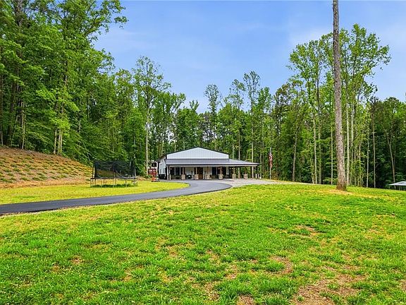 5th image of 580 Eagles Perch Rd
