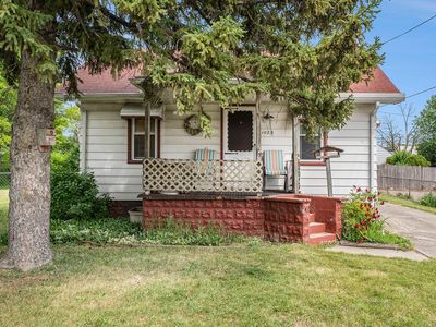 1025 Barney Ave, Flint, MI, 48503