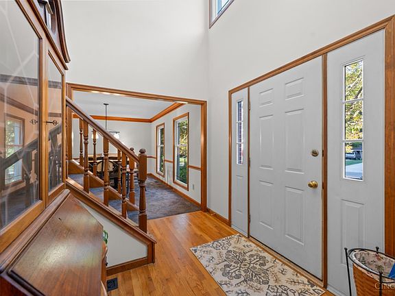 4th image of 1275 Avalon Dr