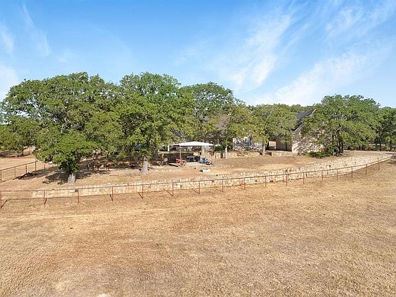 3rd image of 1495 Sarra Ln