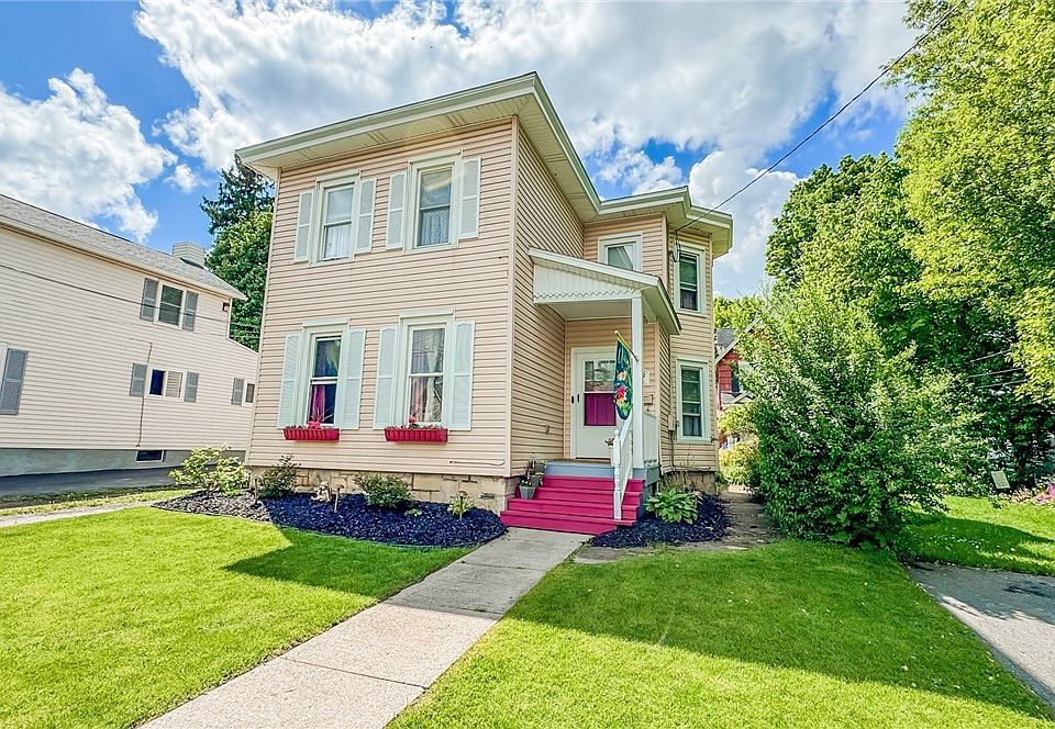 36 Seymour St, Auburn, NY 13021 Zillow