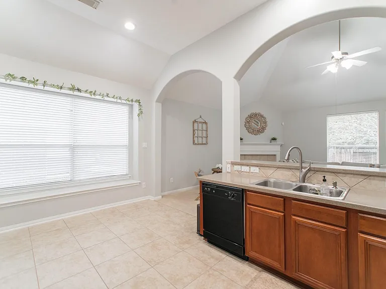 27 Gilmore Grove Pl — Photo 19