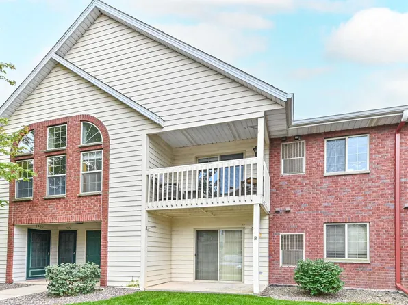 1976 Parknoll LANE, Port Washington, WI 53074