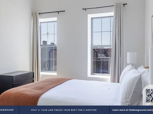 131 Greenpoint Avenue image 17 of 25