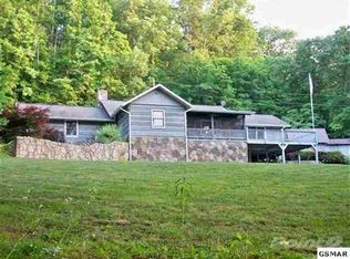 1190 Camellia Rd, Newport, TN 37821