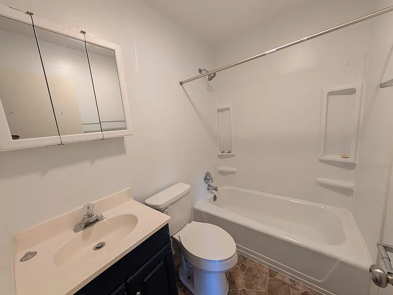 421 West St #4 — Photo 6