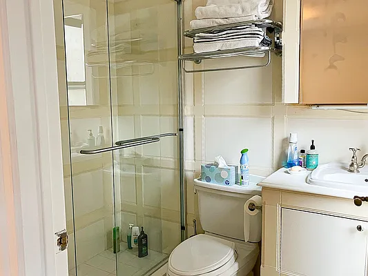 Rented by Sidewalk Realty LLC | media 15