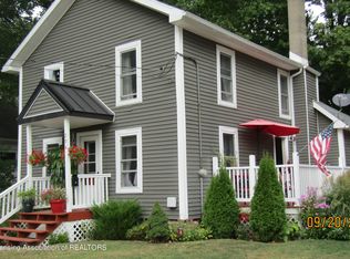 204 W Shaw St, Charlotte, MI