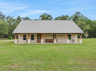 413 Barnett Ln, Livingston, TX 77351