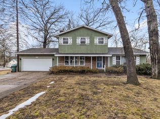 4988 South Rd, Gurnee, IL 60031