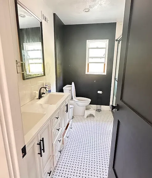 4270 Rous St — Photo 16