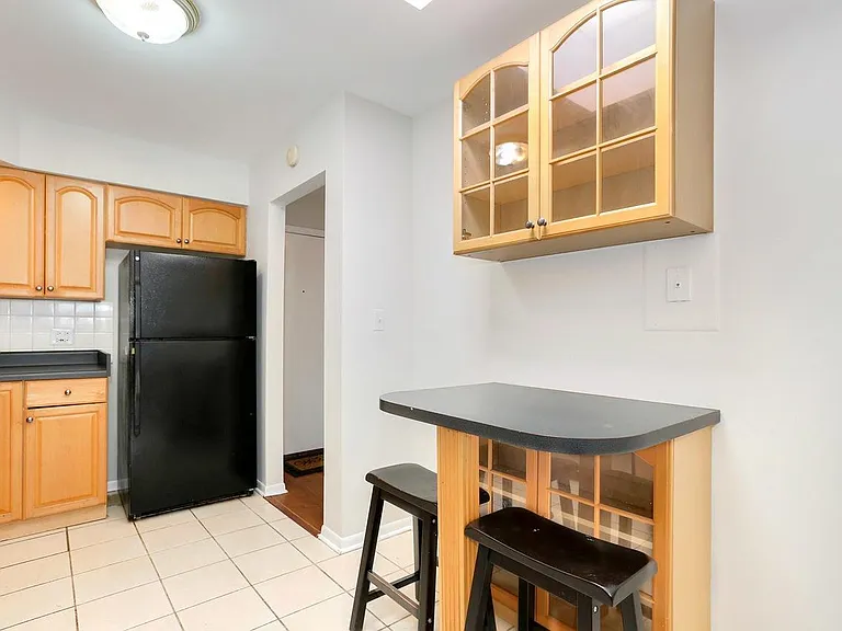 1234 Elmwood Ave #4F — Photo 15