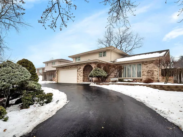 8864 W 98th Pl, Palos Hills, IL 60465