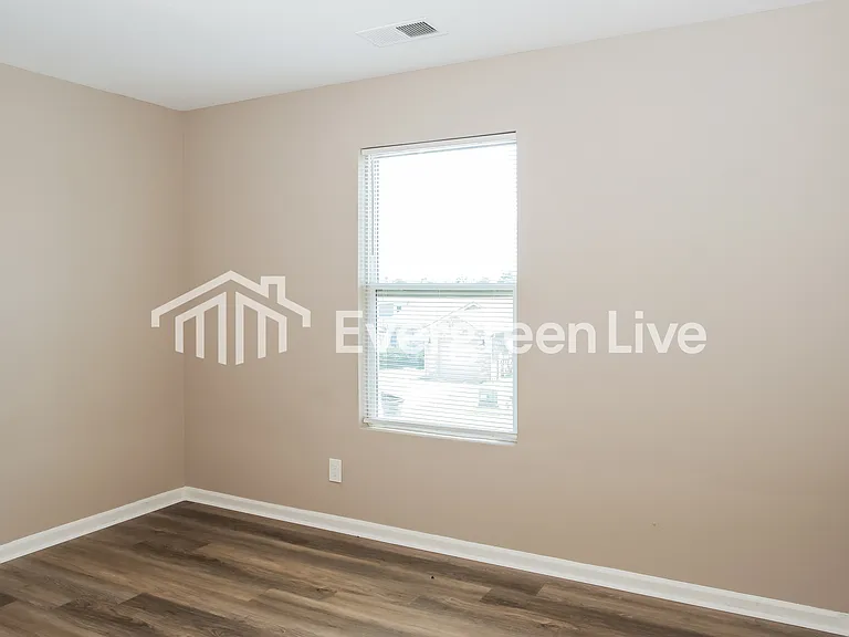 3193 Castlecreek Dr SW — Photo 12