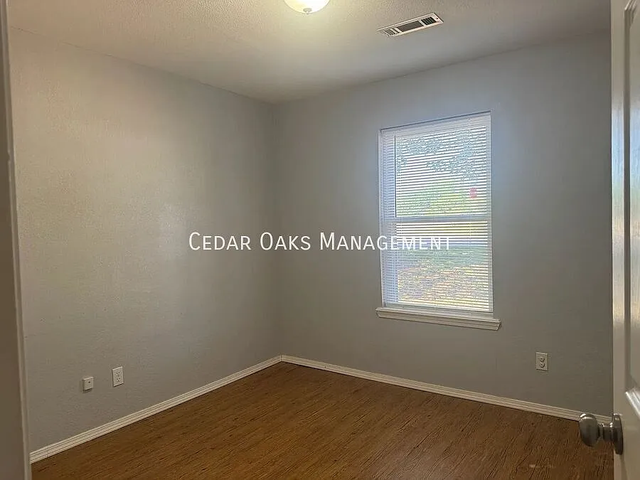 3 Bedroom + Bonus Room | 2 Bath Home with Large Fenced Backyard, Nice Neighborhood — Photo 3
